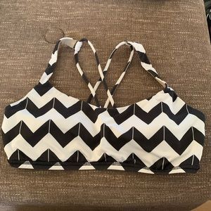 Lululemon sports bra black and grey